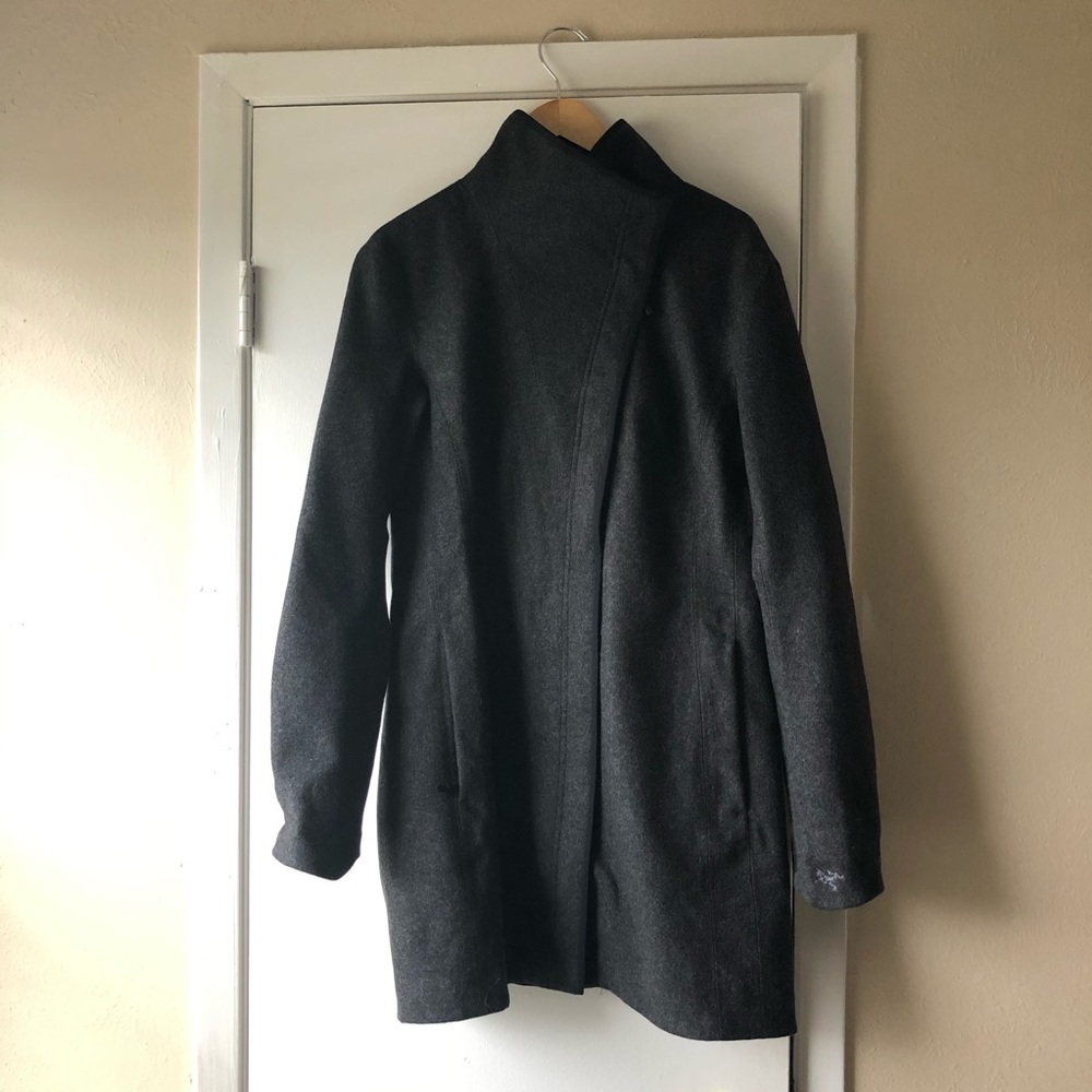 Arcteryx Elda Coat